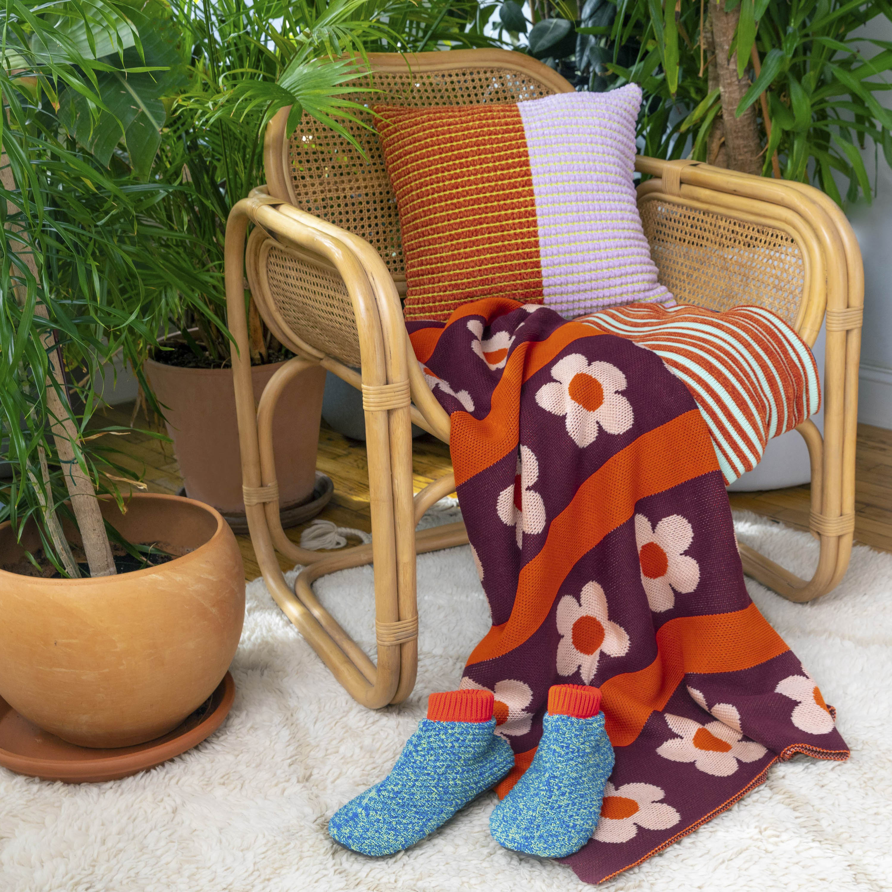 Chevron Knit Bootie Slippers - Image 10