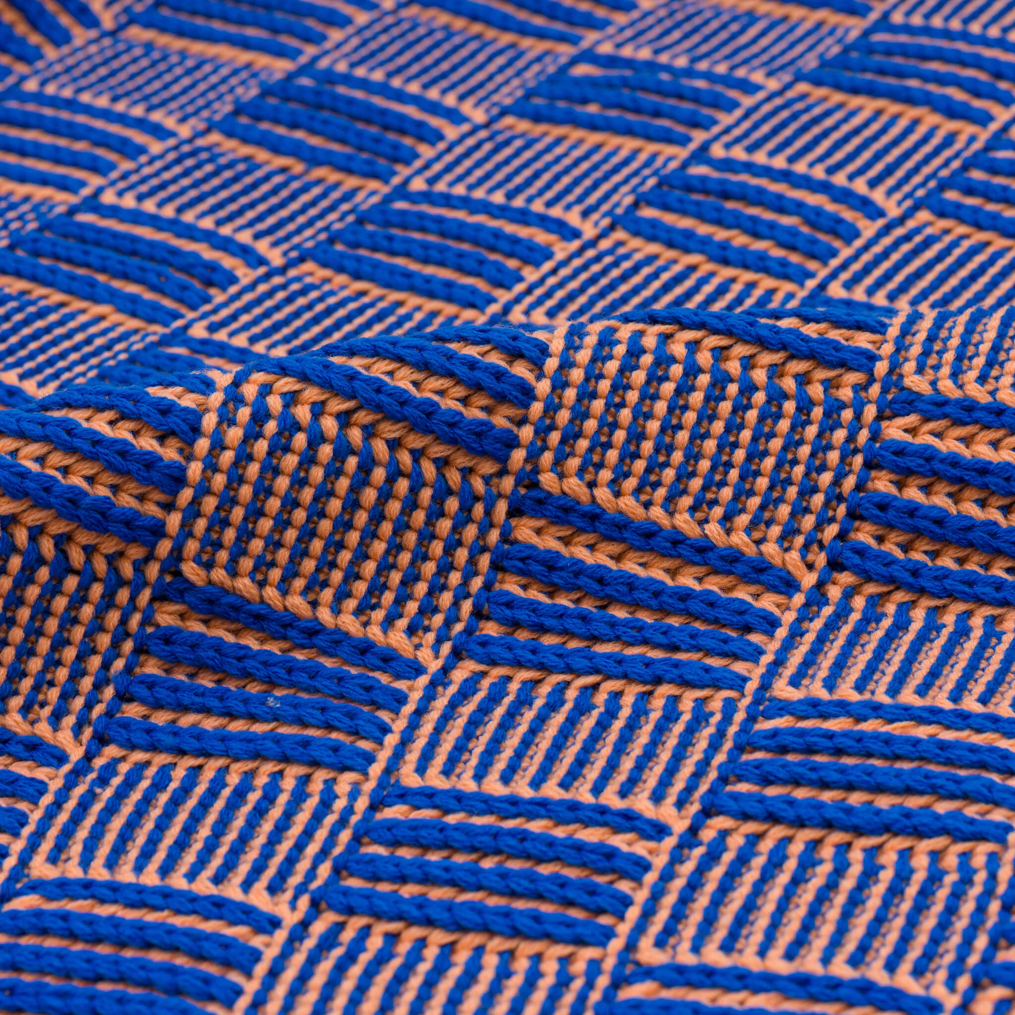 Chunky Checkerboard Knit Throw - Image 9