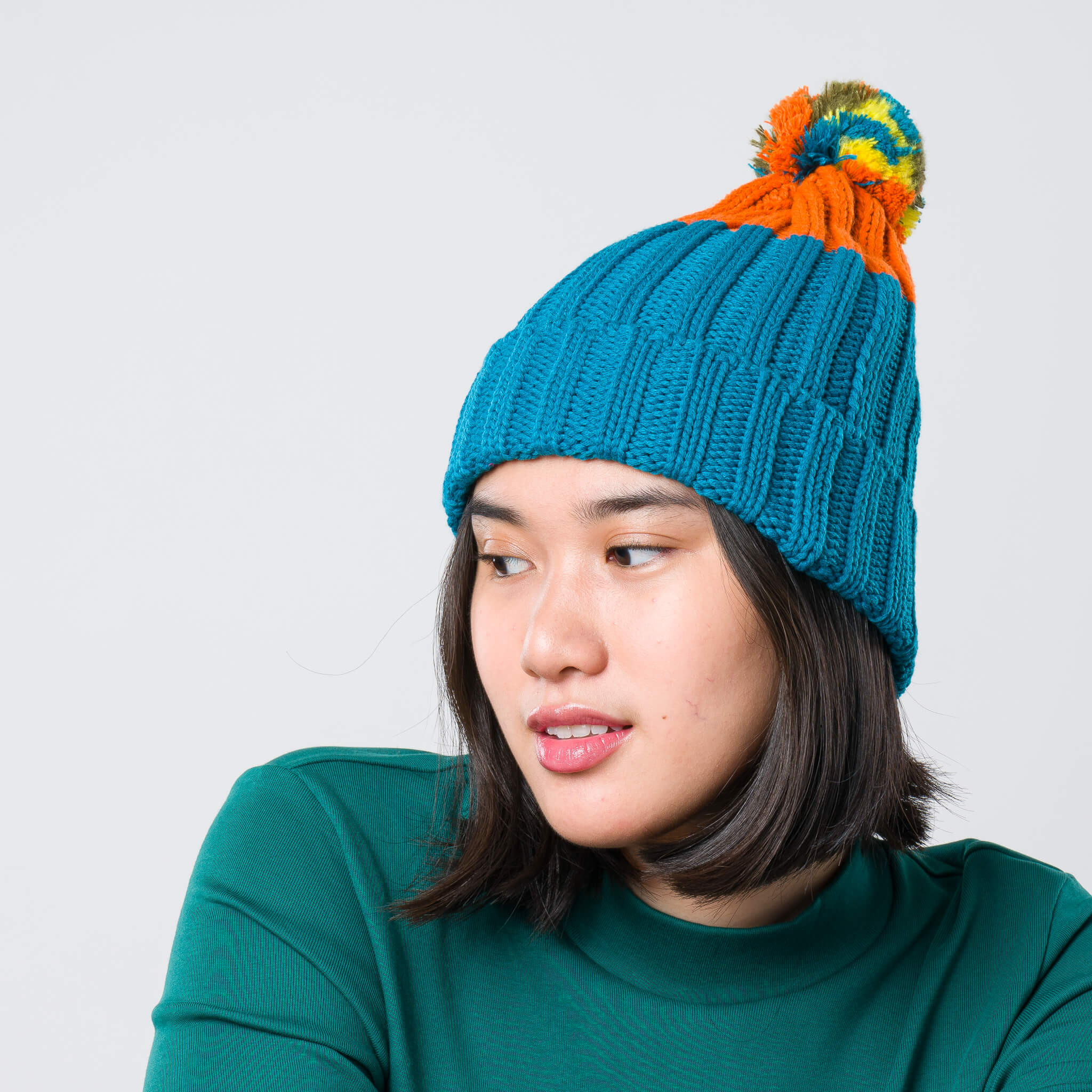 Chunky Colorblock Knit Pom Beanie - Image 5