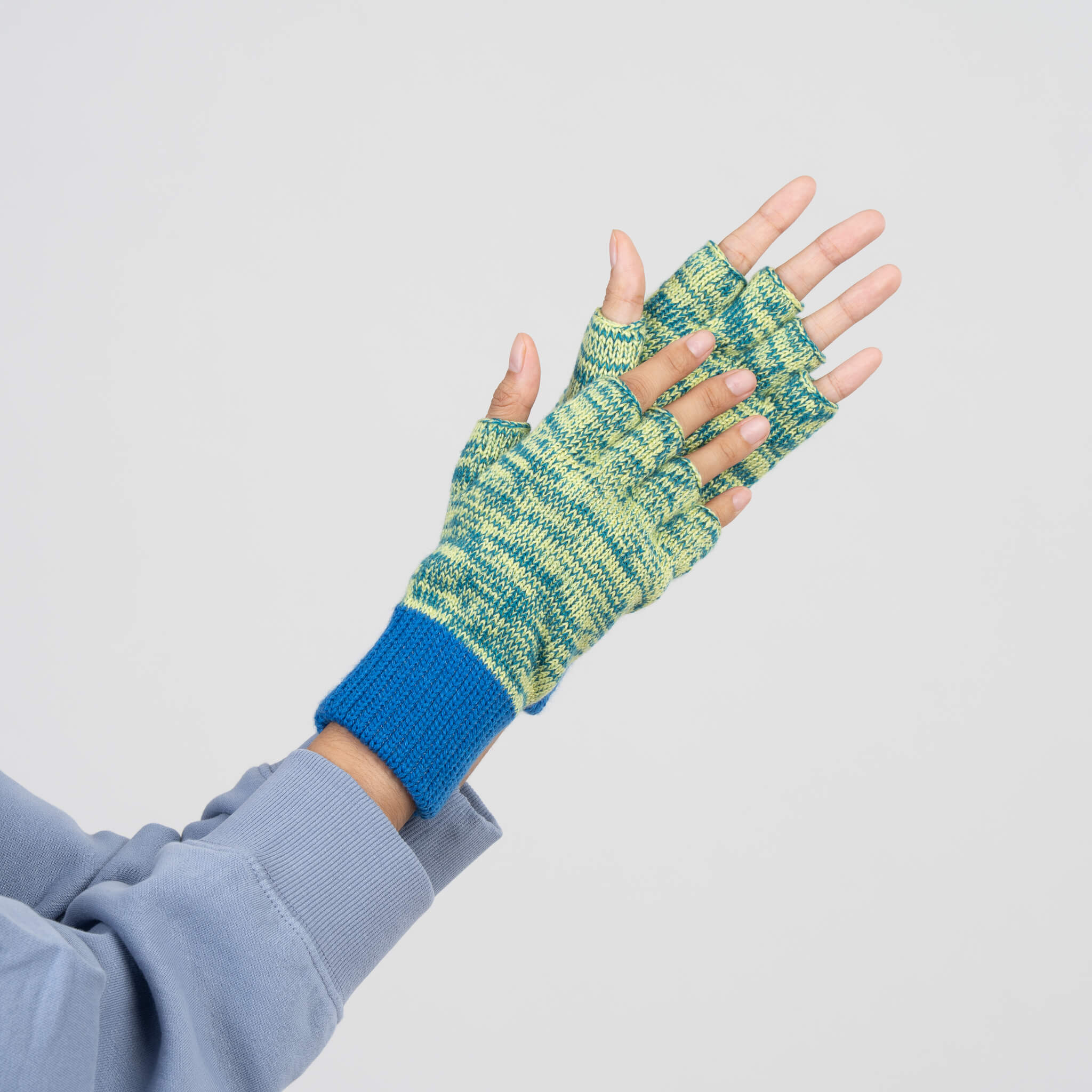 Colorblock Fingerless Gloves - Image 10