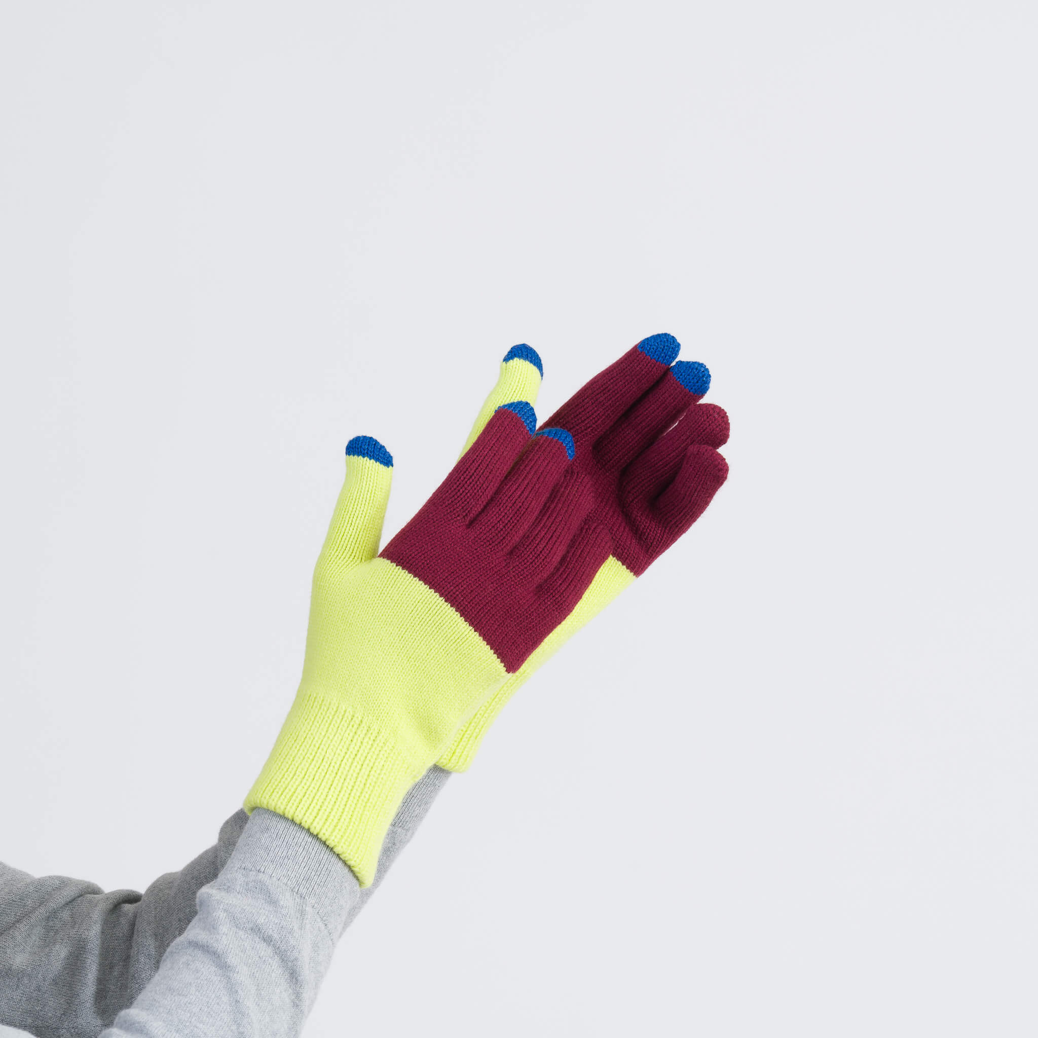 Colorblock Knit Touchscreen Gloves - Image 63