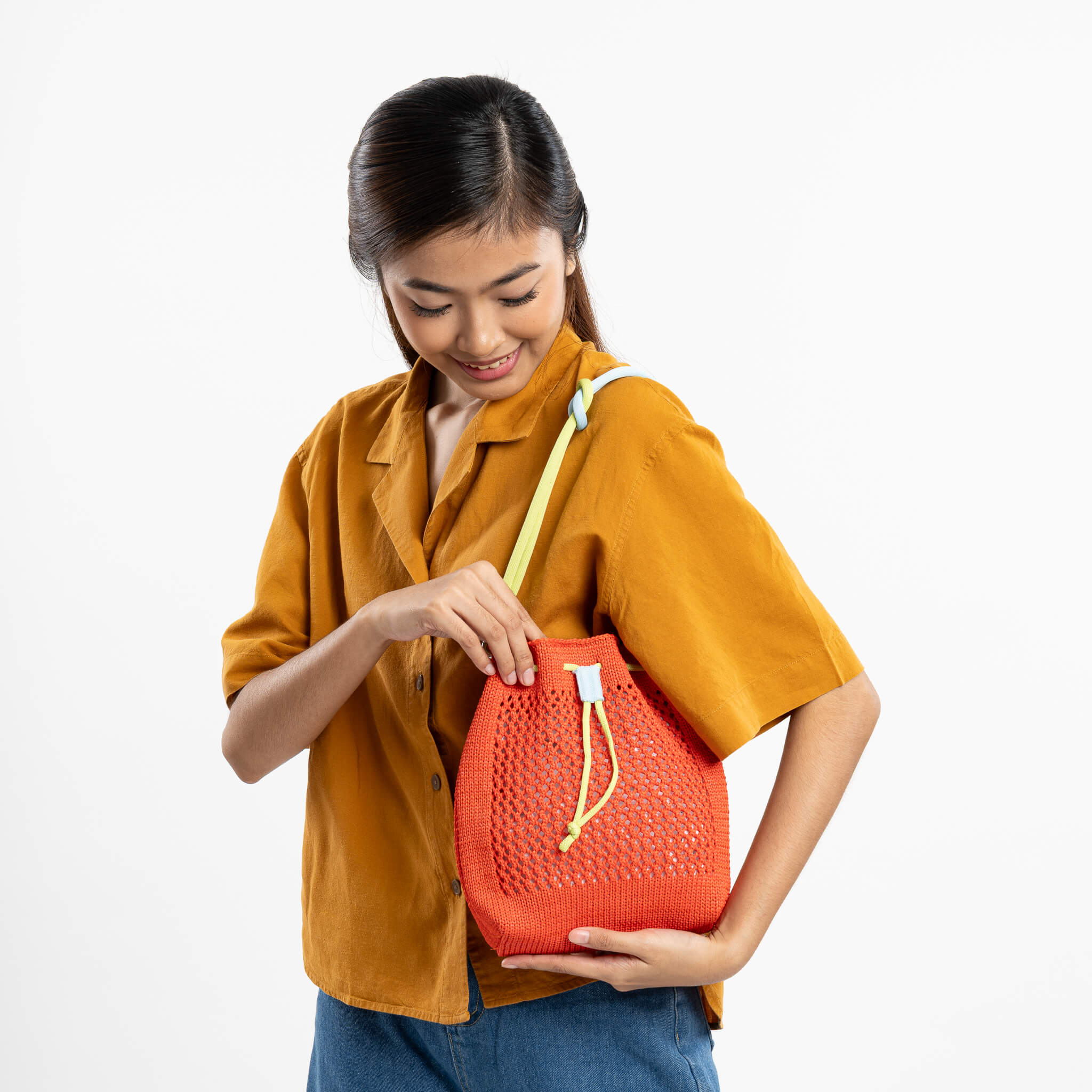 Drawstring Raffia Mini Bag - Image 22
