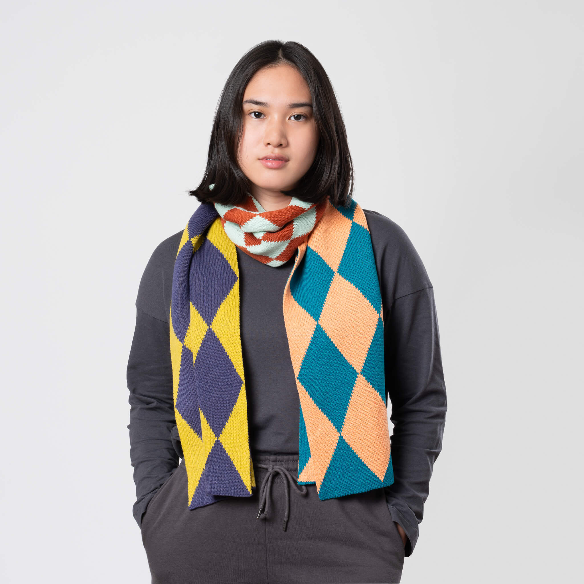 Harlequin Big Knit Scarf - Image 7