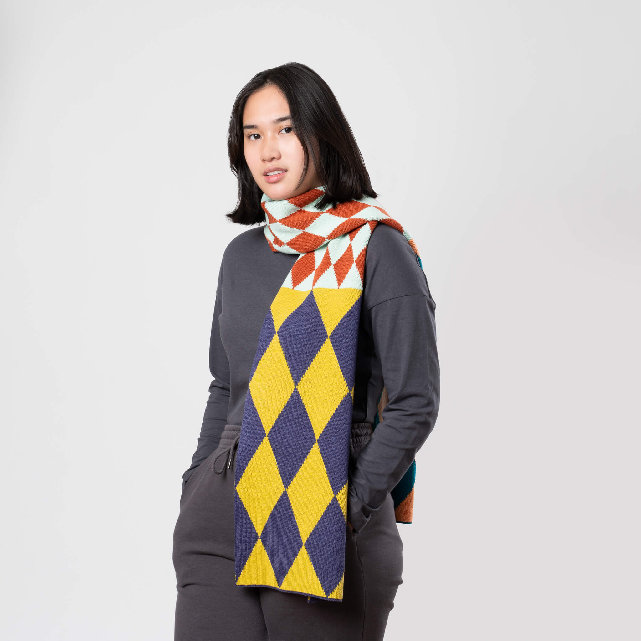 Harlequin Big Knit Scarf - Image 8