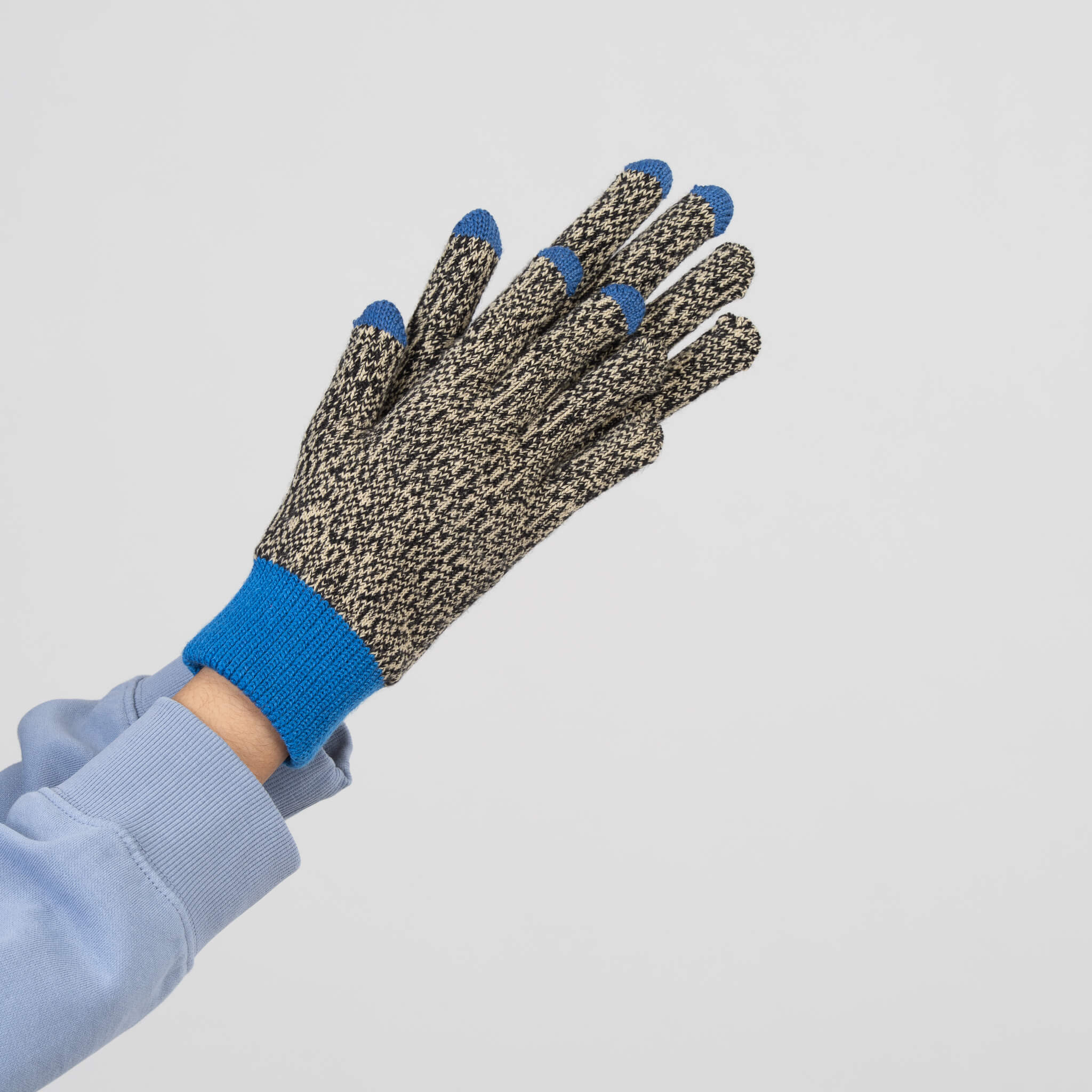 Pair and Spare Touchscreen Gloves - Image 4
