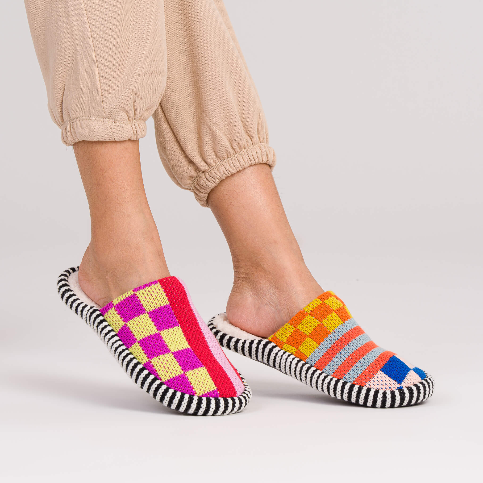 Pattern Patch Slide Slippers - Image 5