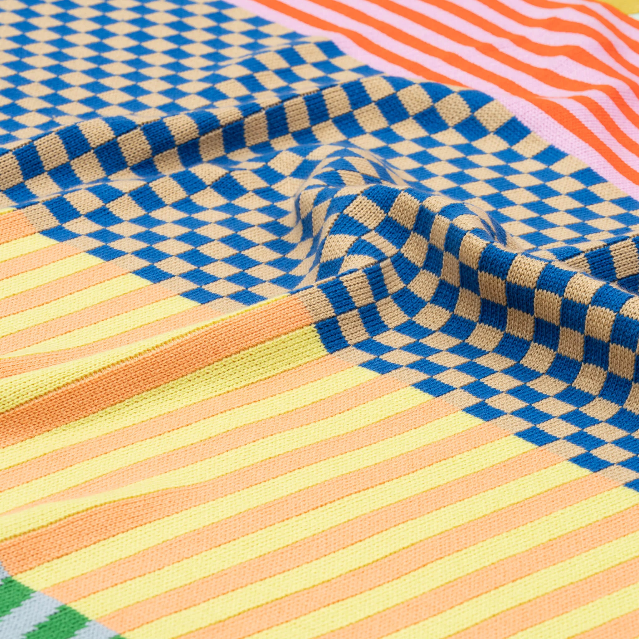 Pattern Patch Throw - Image 12