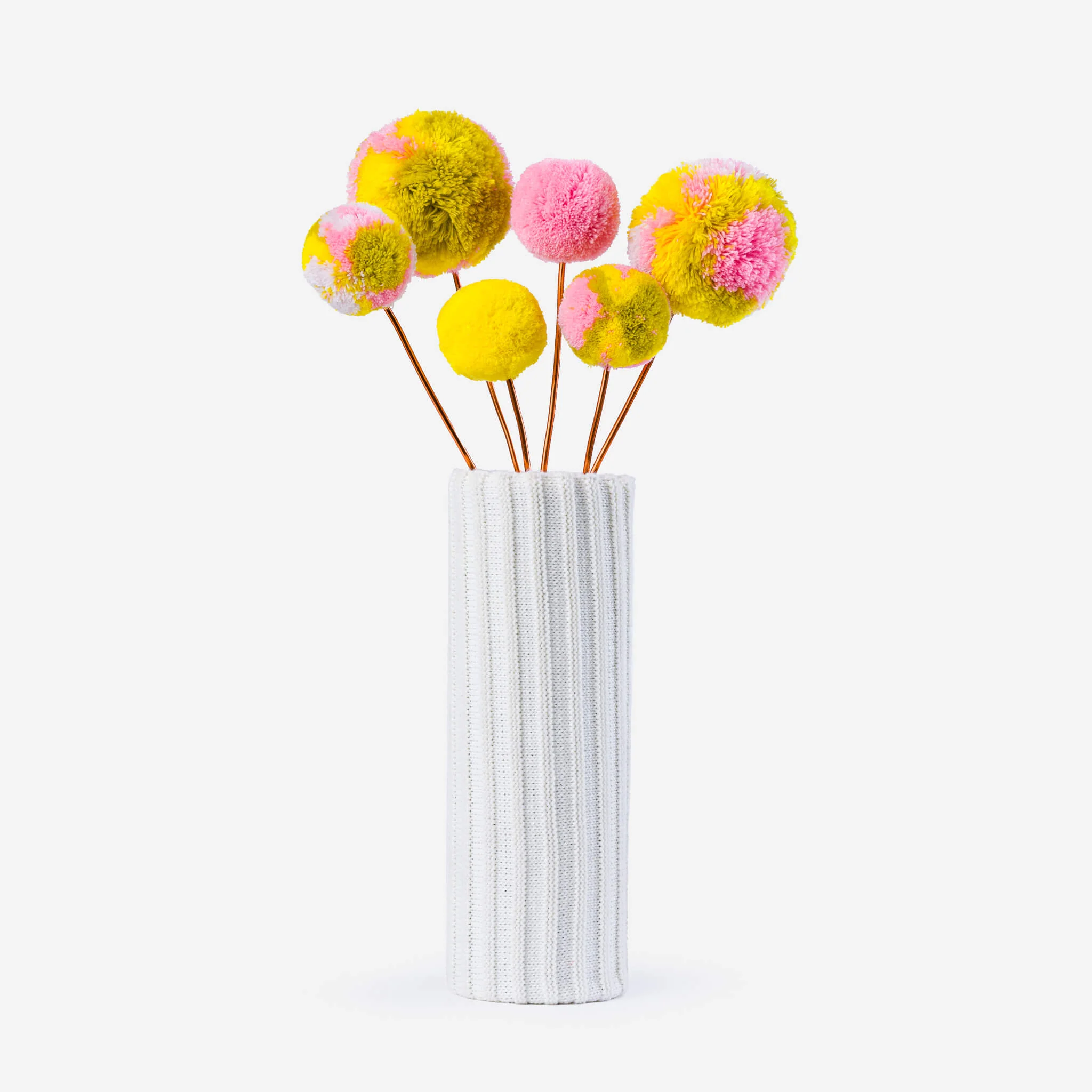 Pom Flower Bouquet - Image 8