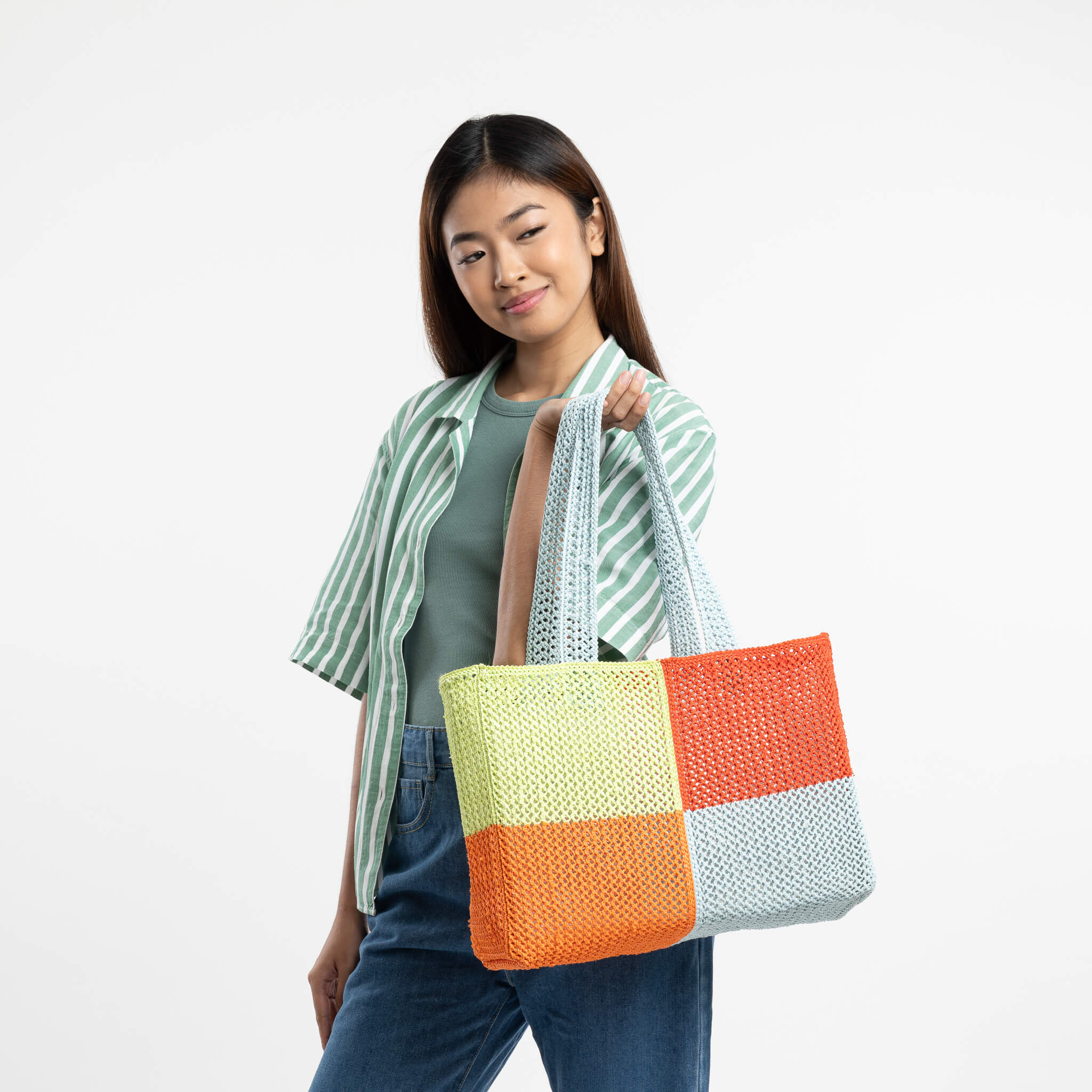 Quattro Raffia Beach Tote - Image 15