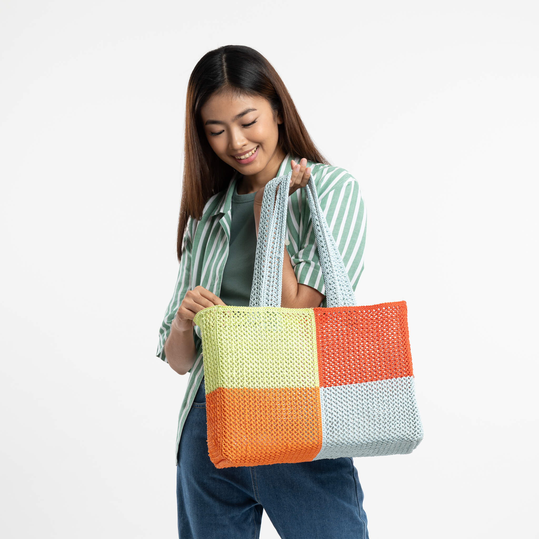 Quattro Raffia Beach Tote - Image 16
