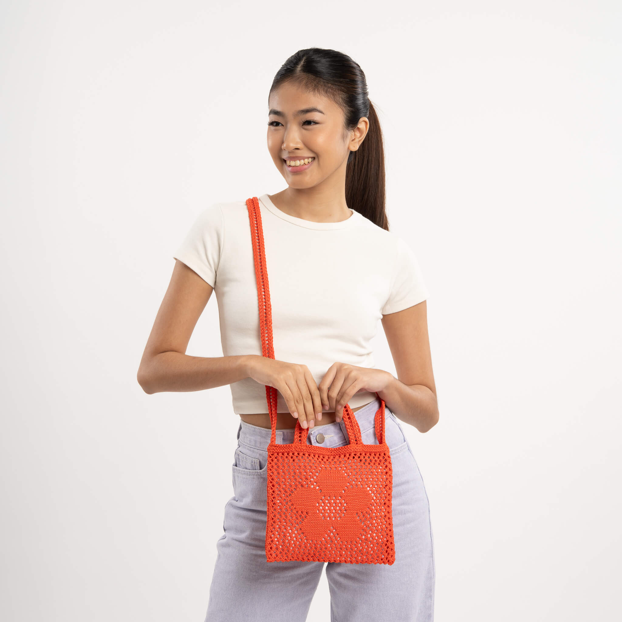 Flower Raffia Mini Tote - Image 3