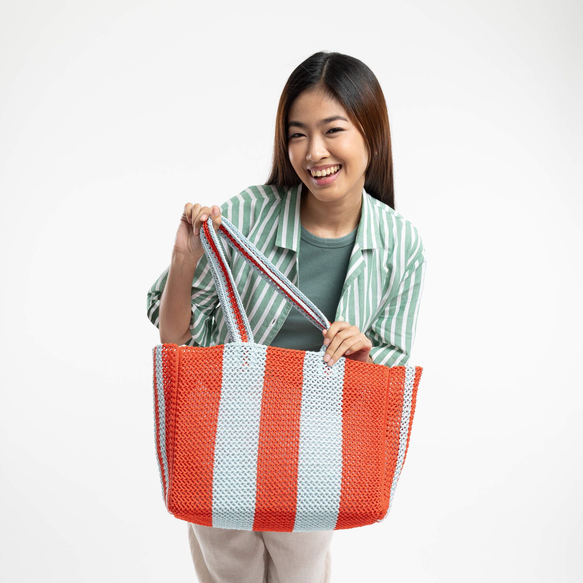 Stripe Raffia Beach Tote - Image 13