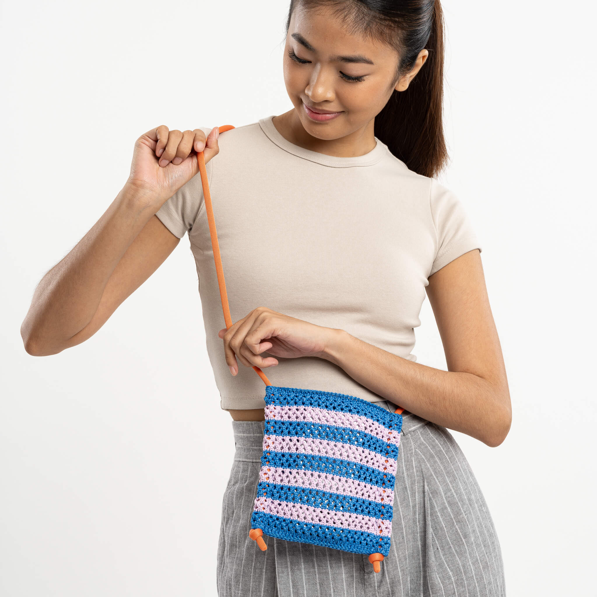 Stripe Raffia Phone Sling - Image 7
